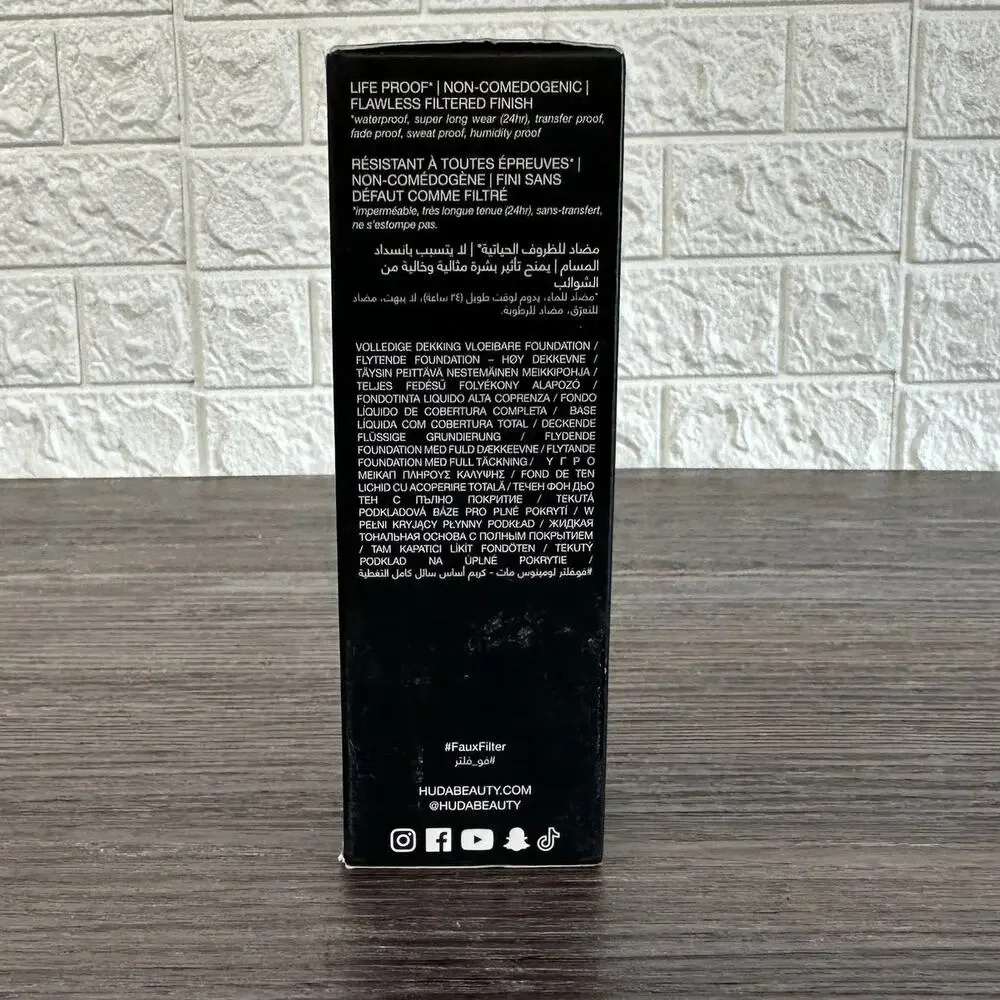 Huda Beauty #FauxFilter Luminous Matte Full Coverage Liquid Foundation 35ML 560R